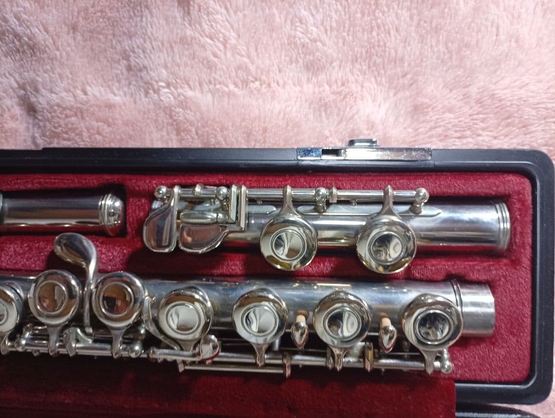 ヤマハ フルート YFL211 本体 ケース付き　Eメカ搭載