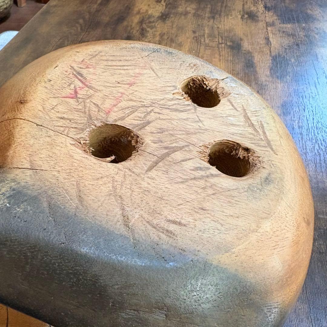 一刀彫 眠りねこ　木彫り猫　等身大　こたつ猫