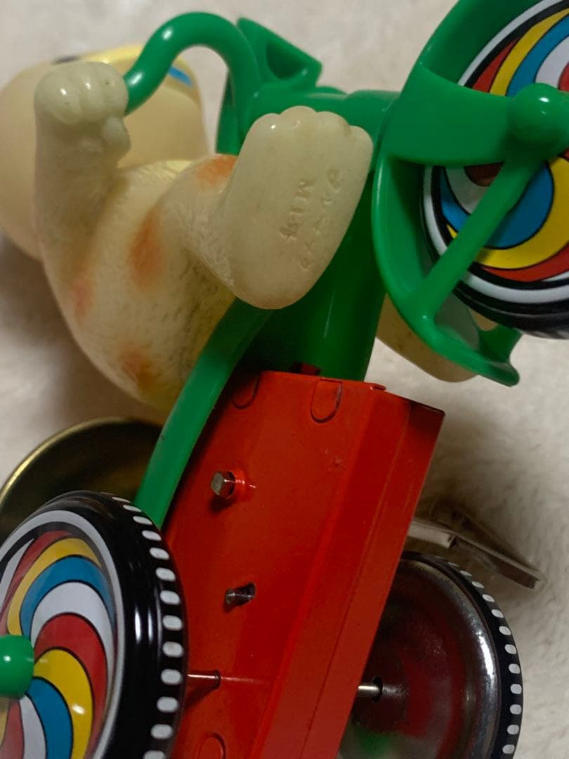 新品ですが難あり！M1号 快獣 ブースカ 三輪車 ソフビ 蓄光タイプ