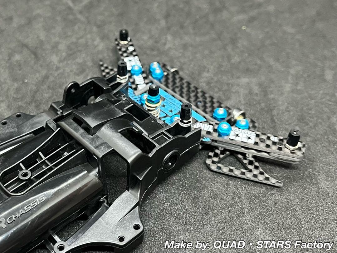 【ミニ四駆・AR用】2軸ATピボット＋1軸リヤアンカー＋リヤスキッド　カーボン