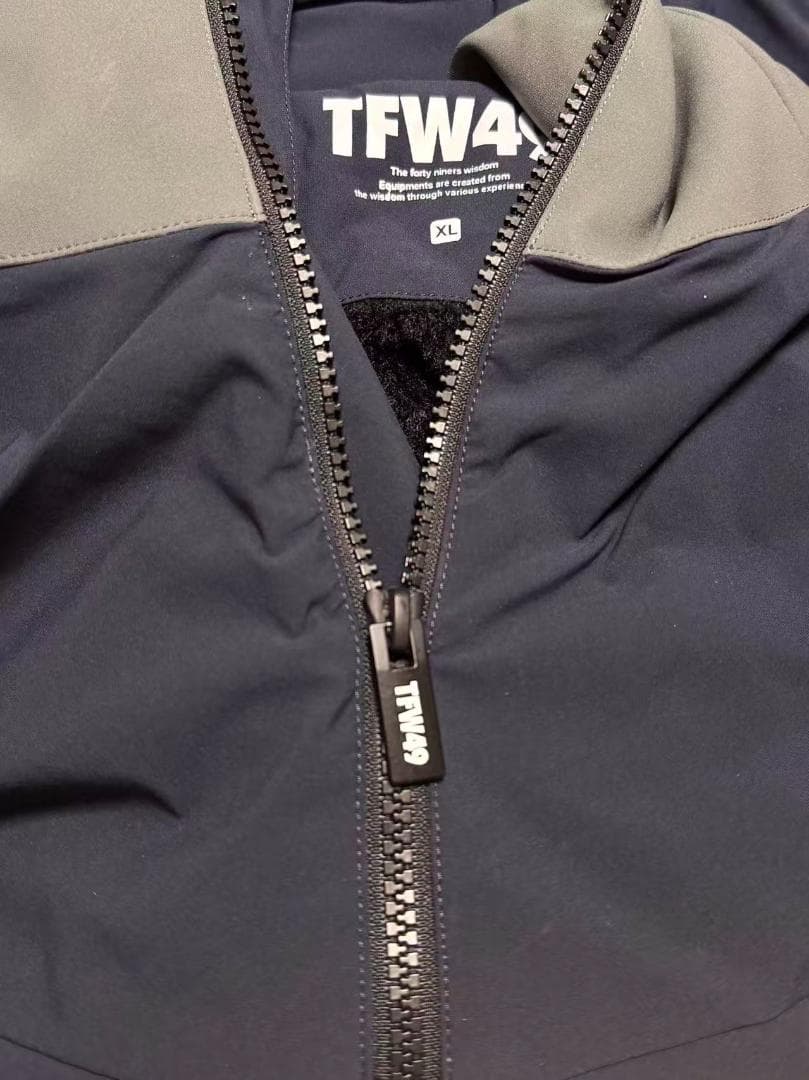 XL 新作 新品 TFW49 OCTA INSULATED PARKA NAVY