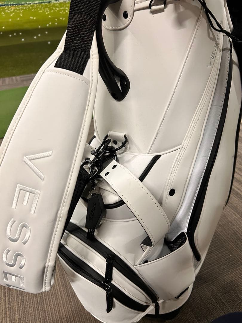 Vessel ホワイト　キャディバッグ