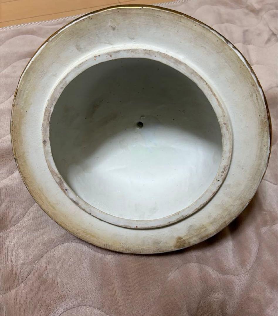 置物　壺の蓋部分