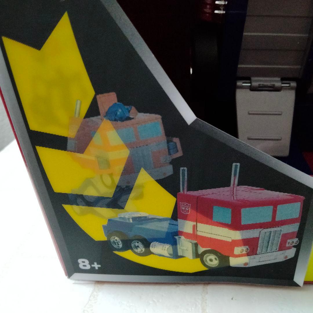 Jada Toysトランスフォーマー オプティマス プライム 変形するラジコン