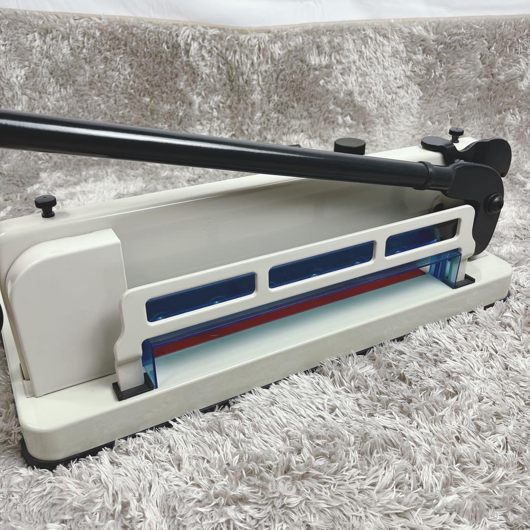 ダイシン商業　業務用　ペーパーカッター DS-858A4 17kg 裁断機
