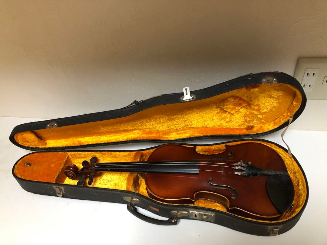 魅力的なSUZUKIバイオリン4点セット
