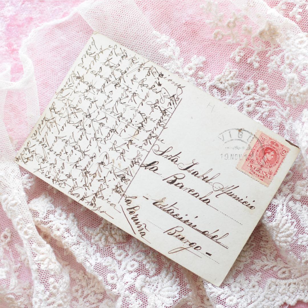 *アンティークポストカード　少女デザイナーとお人形のドレスショップ　1912年