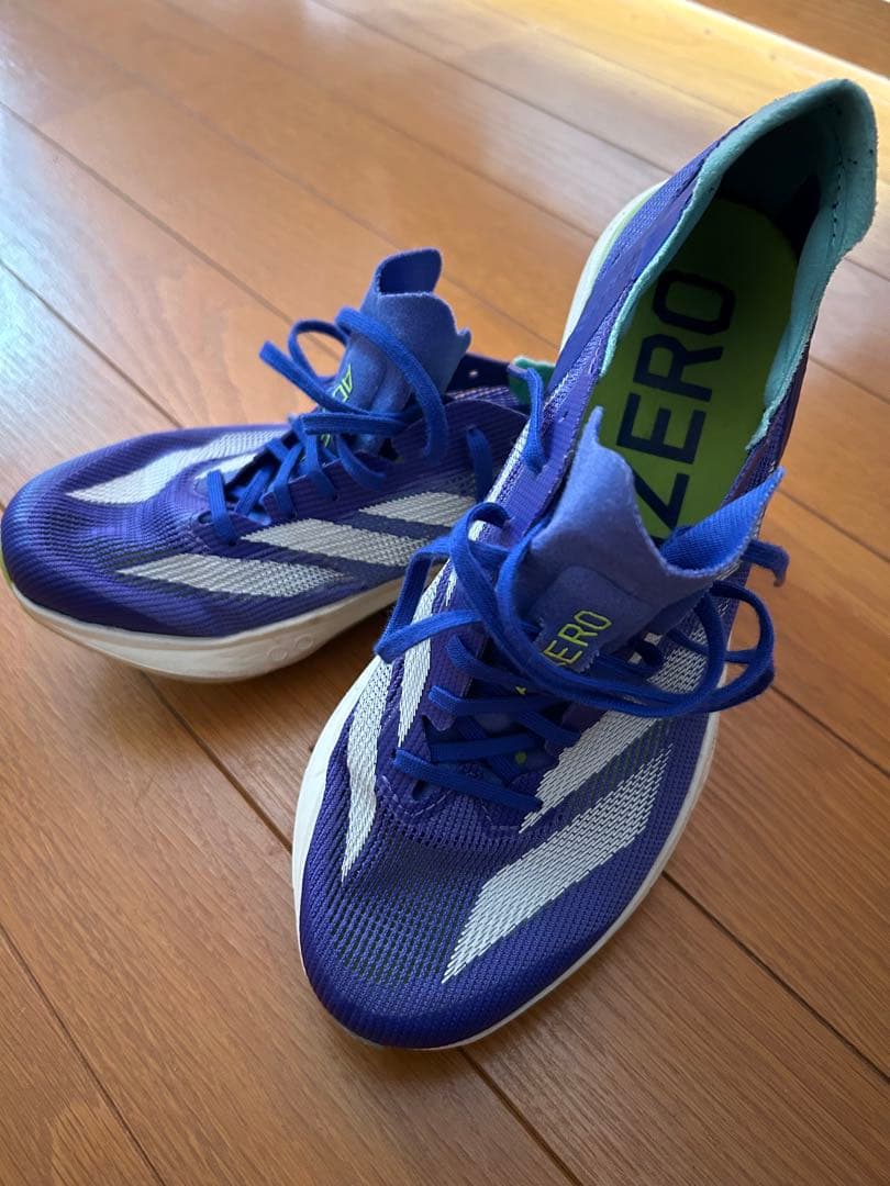 アディゼロ アバンチ スパイクシューズ 24cm