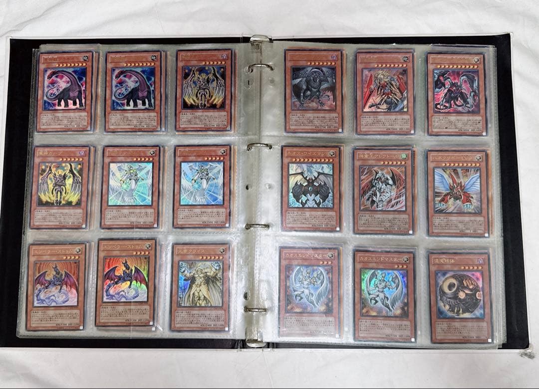 遊戯王　ファイル付き　キラカード大量