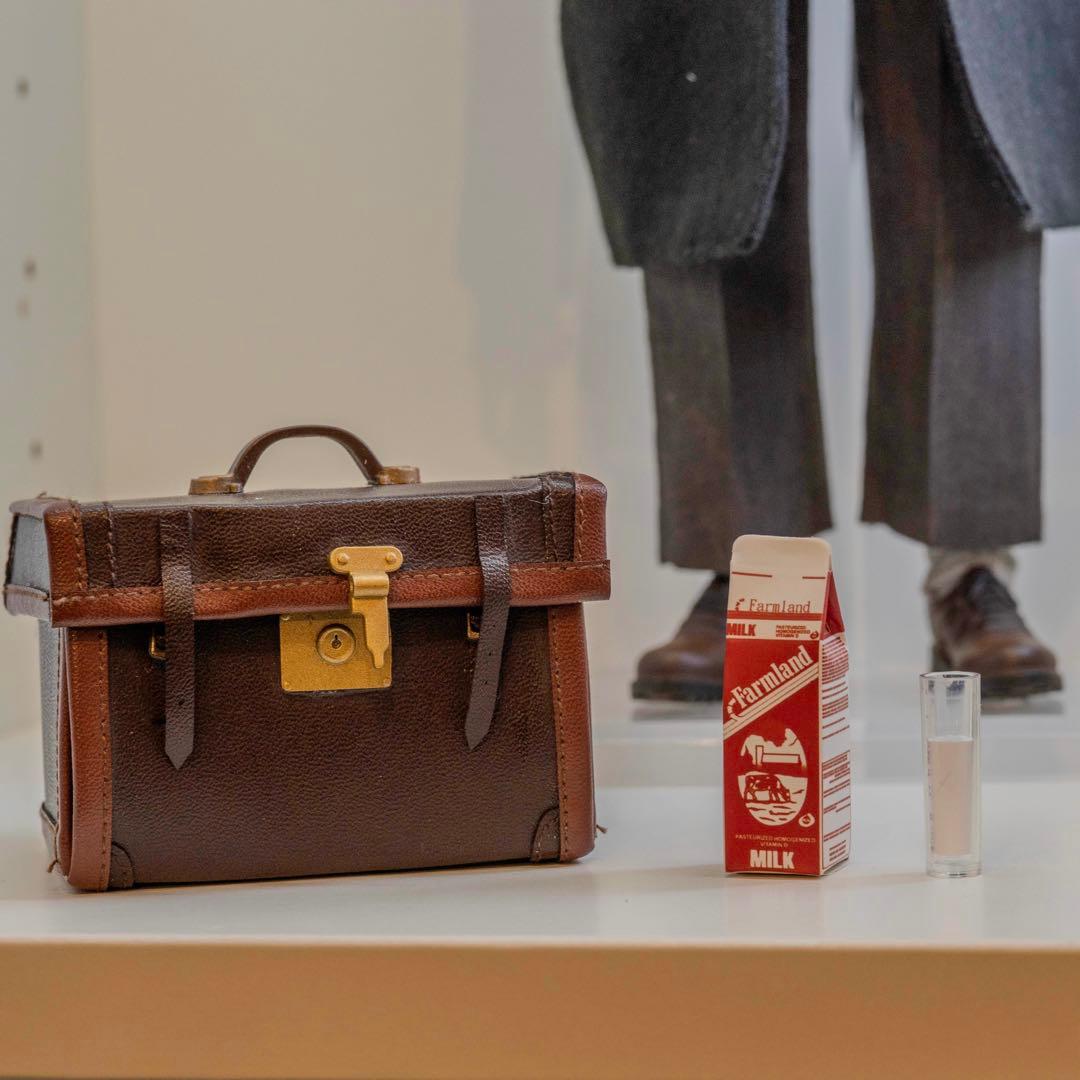 レオン カスタムフィギュア 1/6 ホットトイズ系 究極クオリティ