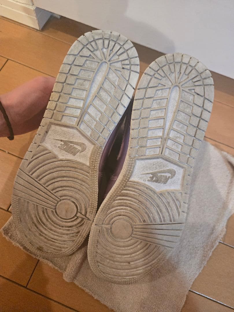 【超美品】NIKE AIR JORDAN 1 MID SE 24.5cm