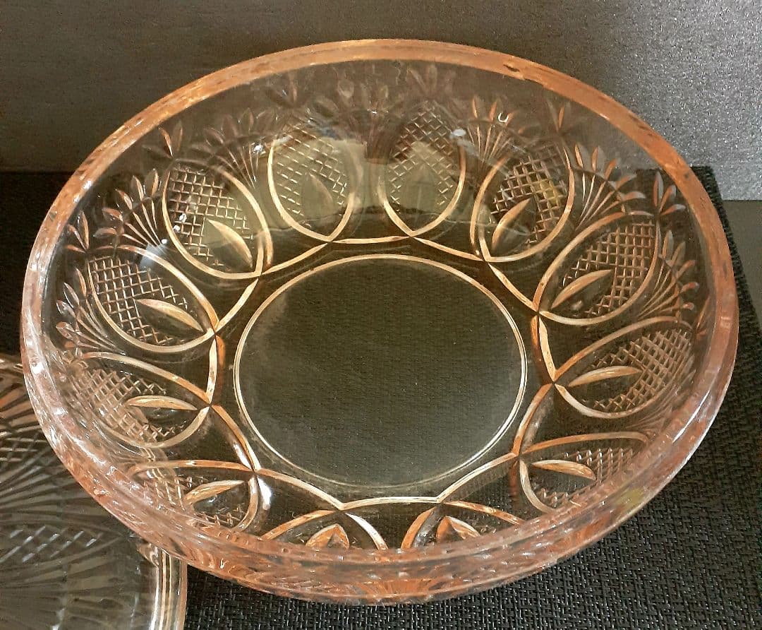 大正時代～昭和初期　プレスガラス　ベージュ被せ　蓋付き鉢　鉢　大正ロマン　レトロ