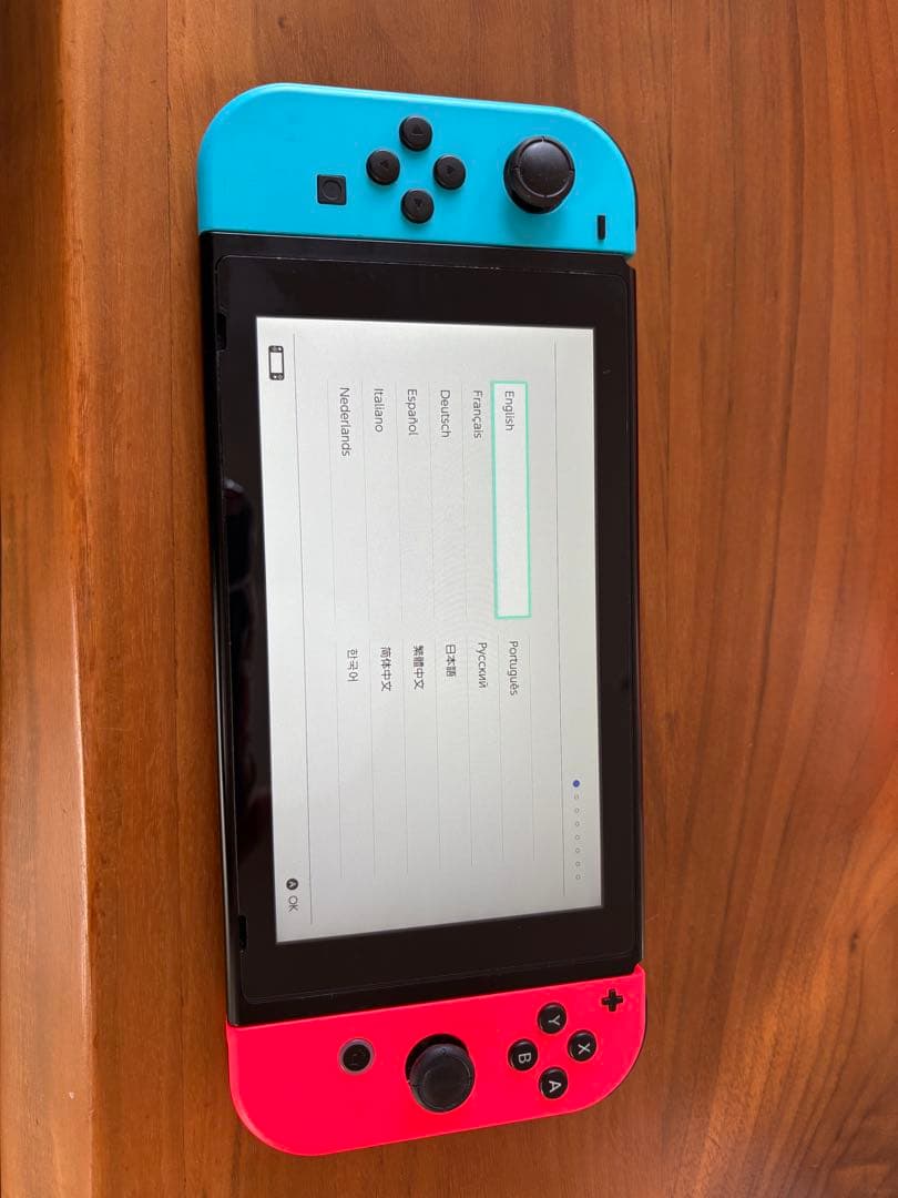 Nintendo Switch ネオンブルー/レッド本体＋Joy-Con2個付