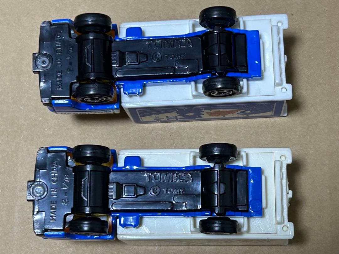 トミカ いすゞ エルフ 配送トラック 2台セット