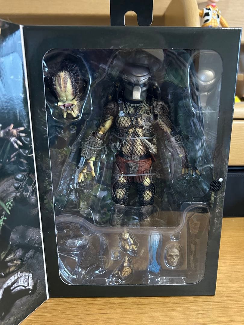 NECA プレデター ジャングルハンター ダッチ　未開封セット