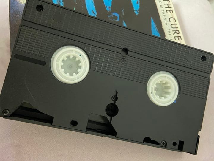 The Cure キュアー STARING AT THE SEA  ビデオテープ