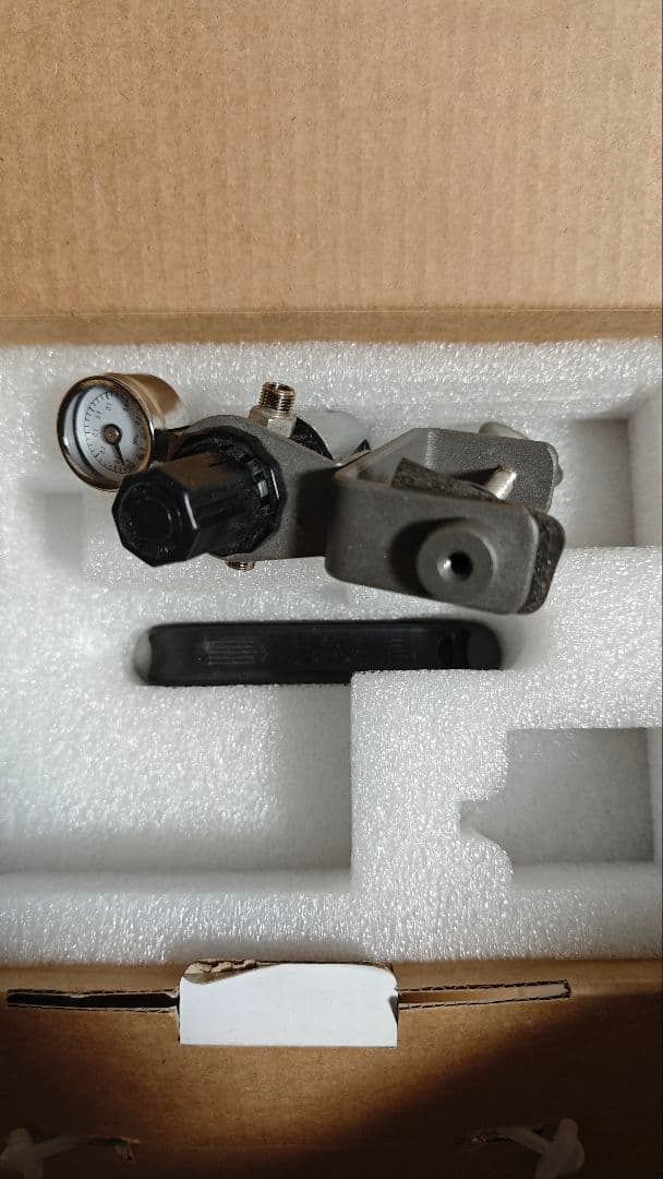 タミヤ　スプレーワーク　パワーコンプレッサー