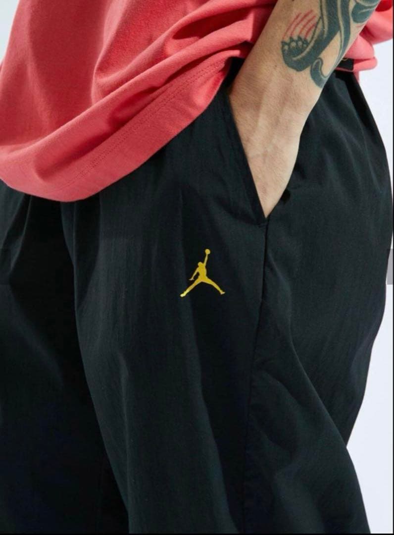 PSG パリサンジェルマン JORDANジョーダン コラボ ウーブンパンツ 新品