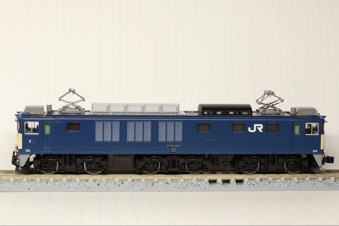 TOMIX 7169 EF64 1000(後期型 復活国鉄色）