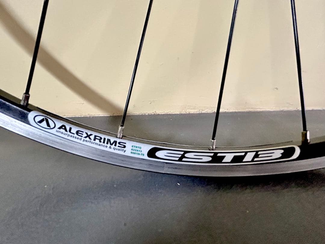 【TNI ハブ&リムの軽量ホイール（前輪）】重量0.77kg