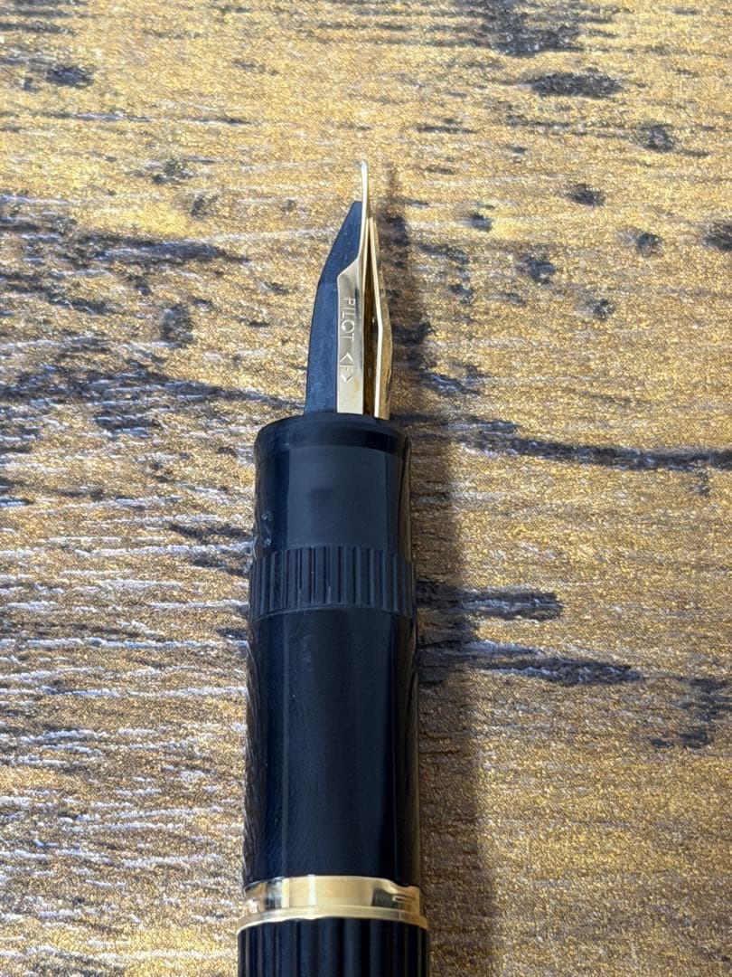 試筆のみ　1979年製　初代　ジャスタス　14金　万年筆　パイロット　嵌合式　F