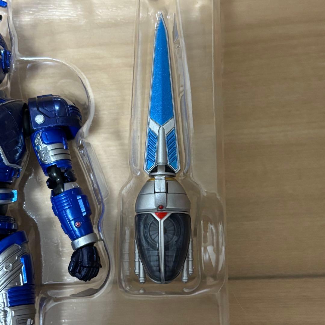 【美品】S.H.Figuarts ブルービート 重甲ビーファイター