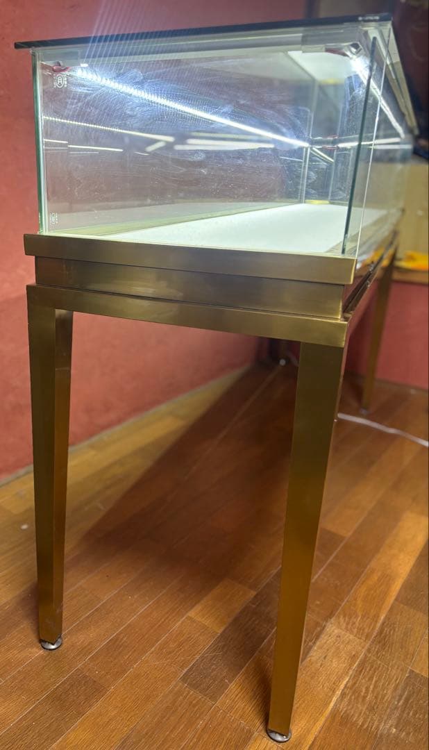 カウンター型LED照明&引き出し付きガラスジュエリーショーケース③