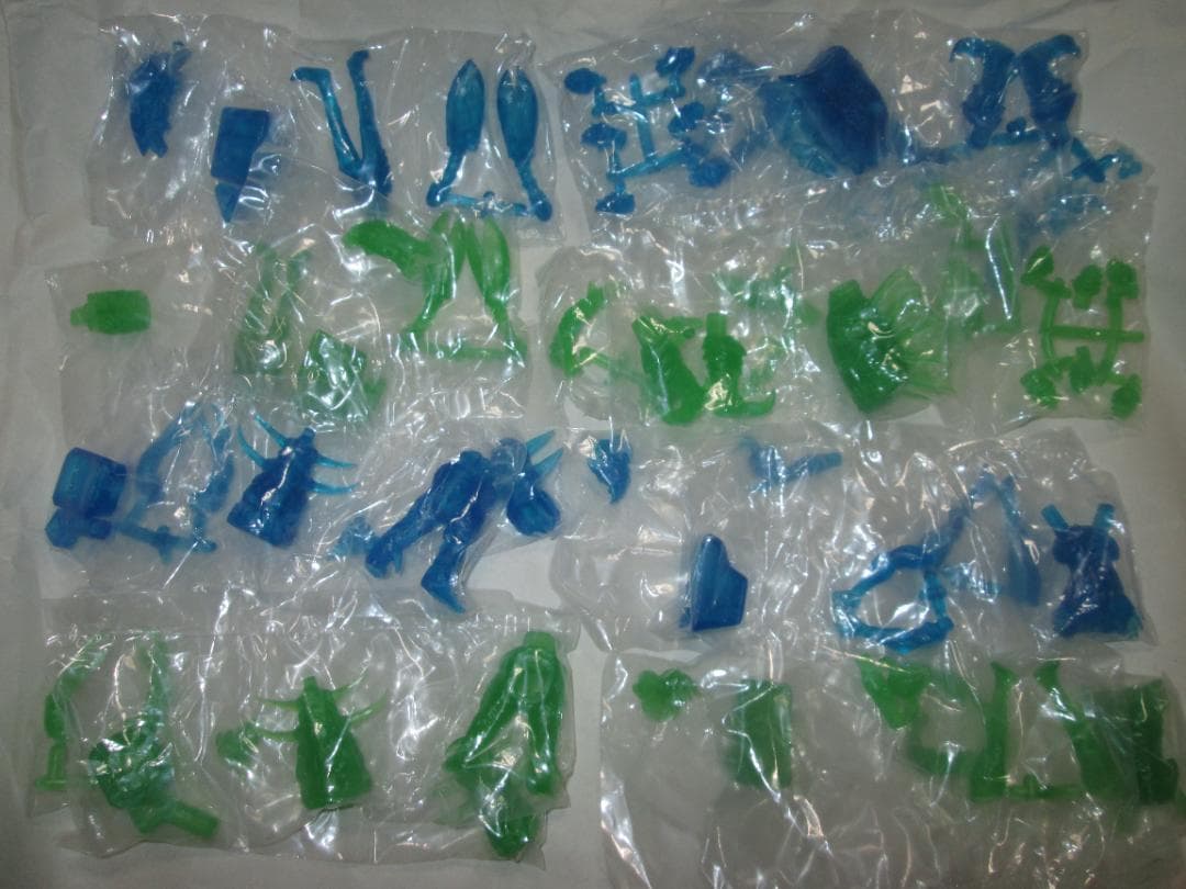 新品未開封　アルティメットルミナス ノア　ネクサス ウルトラ6兄弟 セット