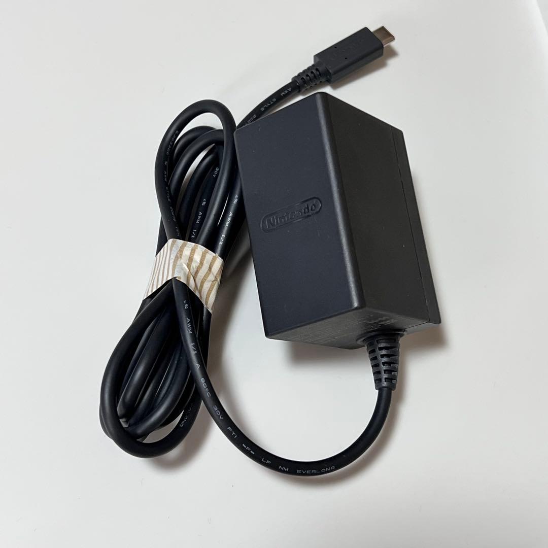 Nintendo Switch Lite コーラル 本体 箱・充電器付初期化済み