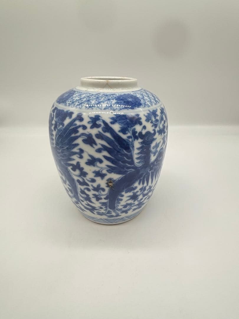 青白磁 花鳥模様 壺 高さ約15cm（清末年）