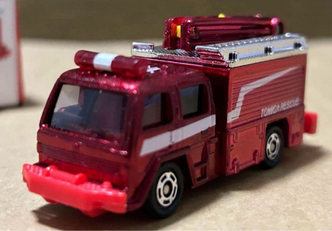 非売品 トミカ レスキュー 工作車 真空レッド