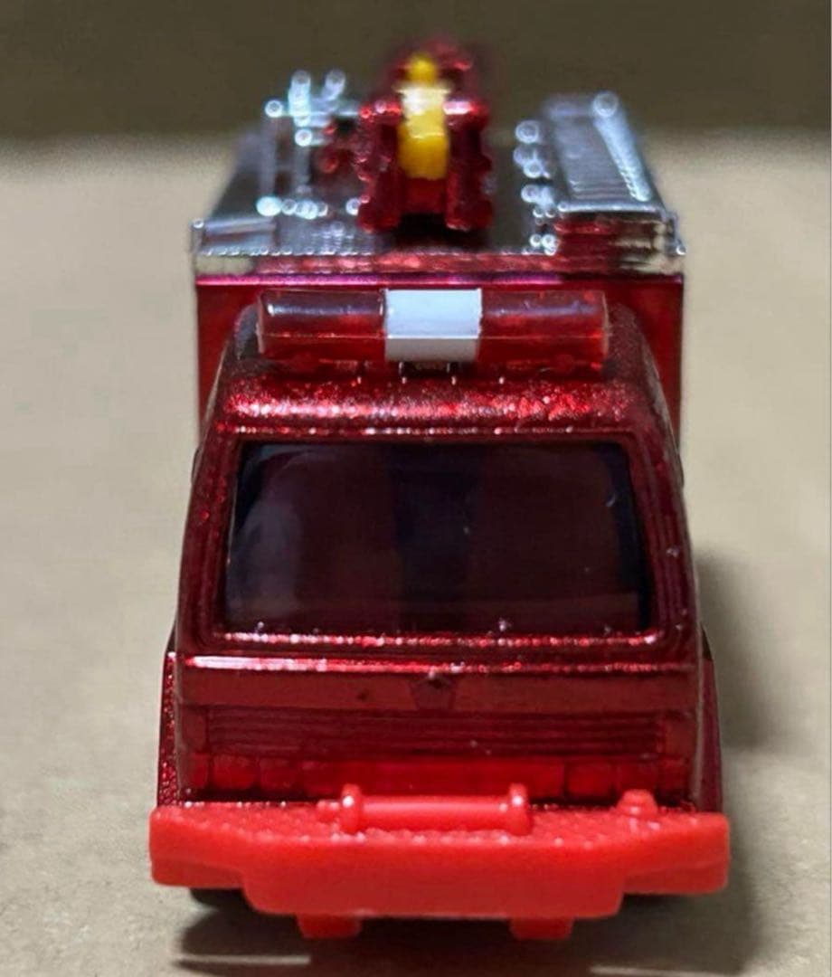 非売品 トミカ レスキュー 工作車 真空レッド