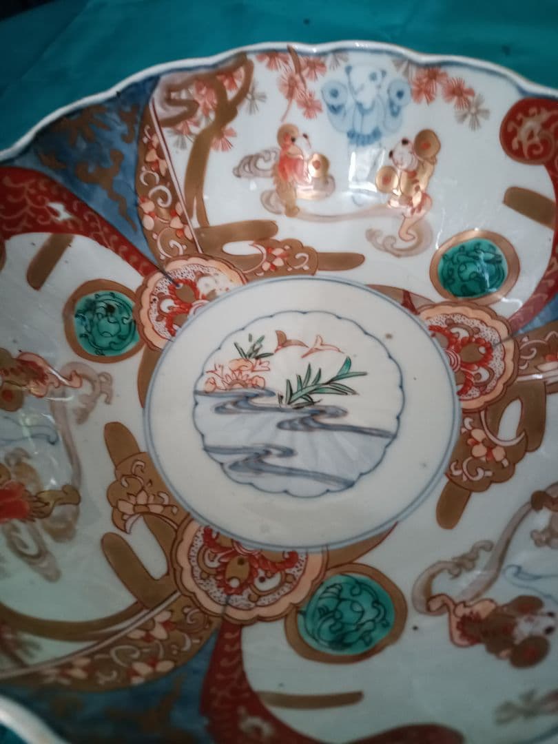 【古伊万里】　金彩染め付け　赤絵唐子人物絵　三ツ鉢揃い　菓子鉢　美術品　江戸期