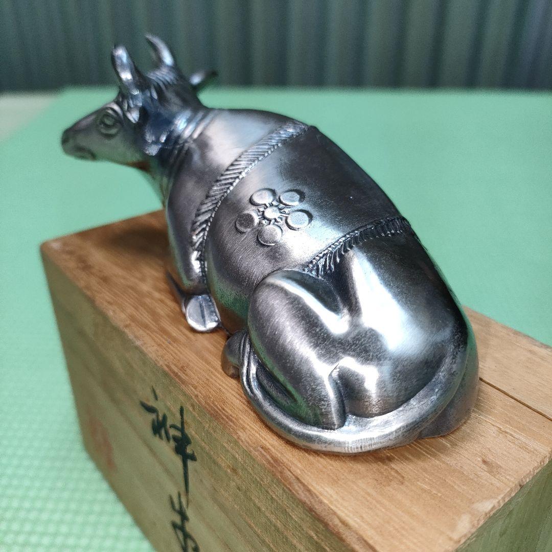 【１月特価 】神牛　大阪天満宮　撫で牛　木製箱入　牛の置物　新品未使用