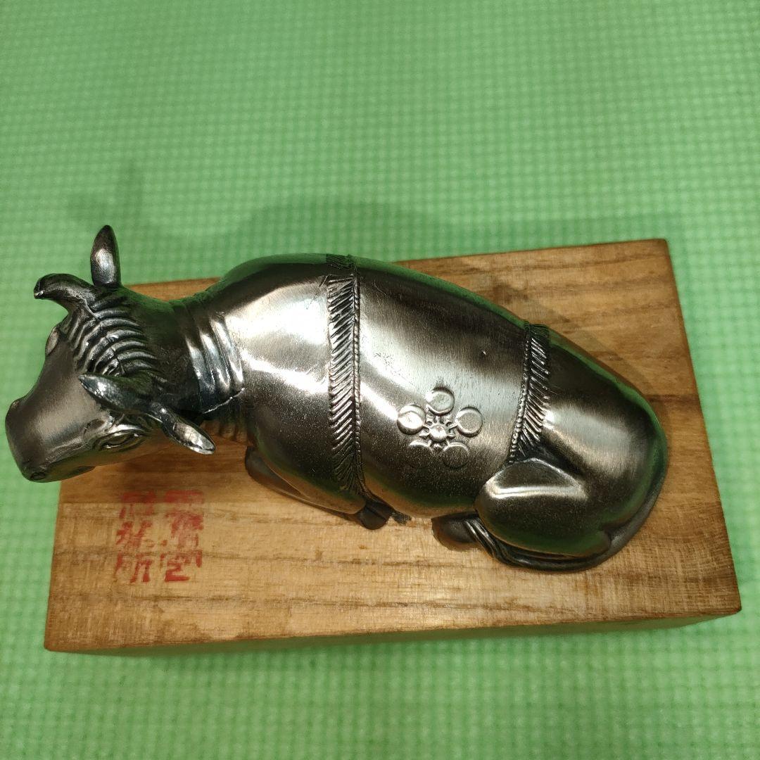 【１月特価 】神牛　大阪天満宮　撫で牛　木製箱入　牛の置物　新品未使用