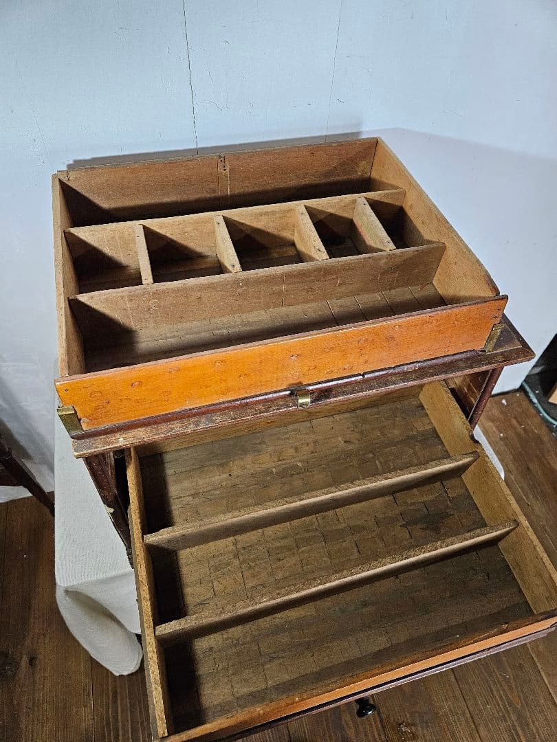 USAアンティーク BELENNS'S SILK 古いスレッドキャビネット 木製