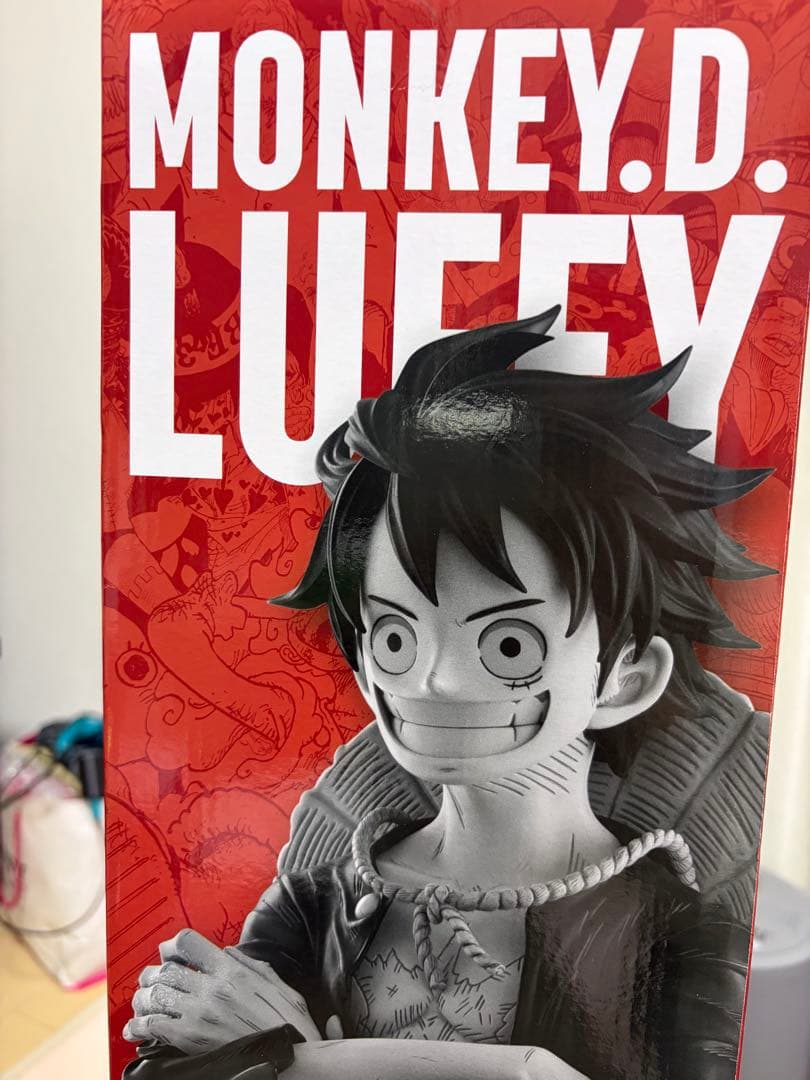 ト*ロ様 ワンピースベースショップ 一番くじ コミックスカラーフィギュア賞 ルフ