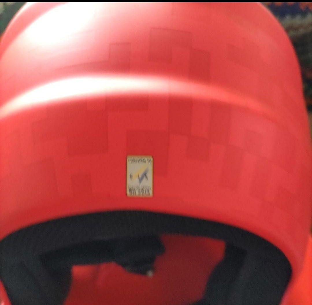 タグ無し未使用保管品 ROSSIGNOL CARBON FIS対応ヘルメット