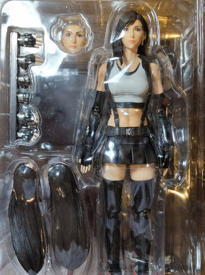 ファイナルファンタジー VII リメイク ティファ・ロックハート フィギュア