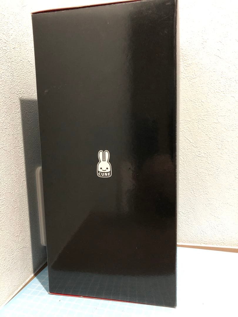 cune 鳩山オズボーン　フィギュア　ブラック　ハトフィギア　真っ黒