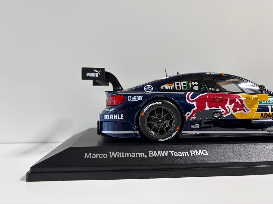 希少【極美品】 M4 DTM 2016 1/18 レッドブル仕様