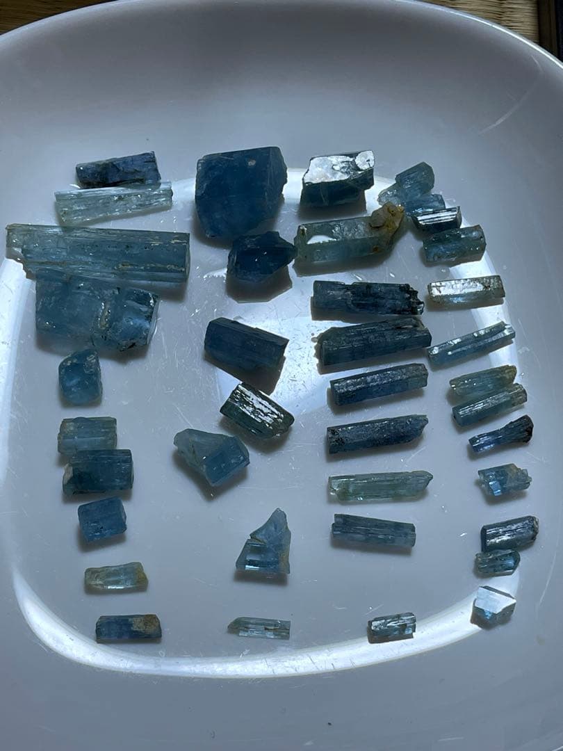 天然アクアマリン　ベトナム産　313.85 ct