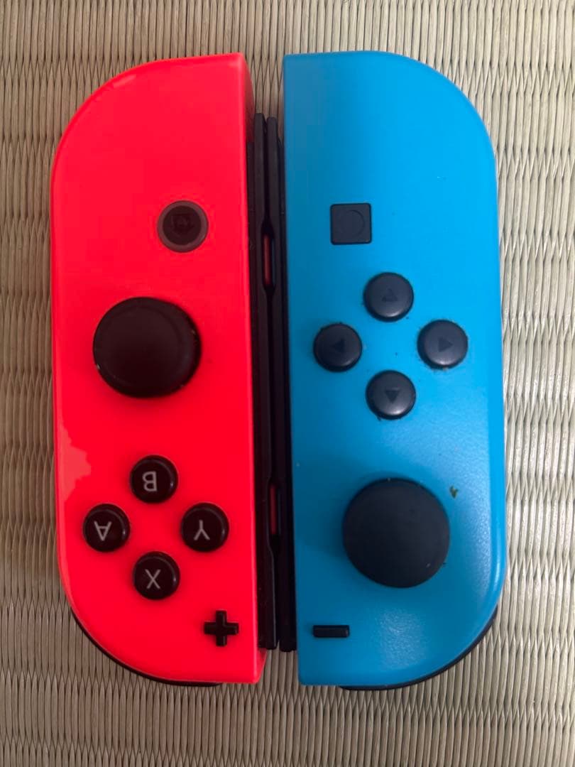 Nintendo Switch 本体　ネオンブルー/レッド