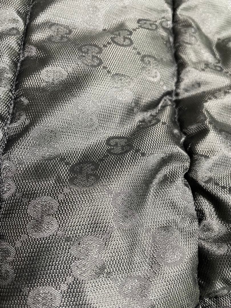 グッチ　GUCCI ダウンジャケット 犬服　サイズM