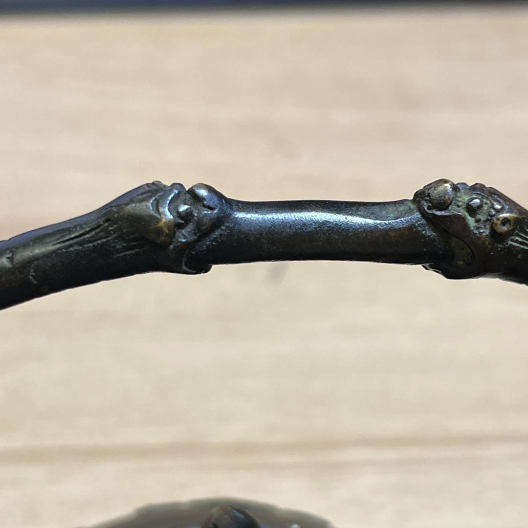 【週末セール】上海骨董街　茶瓶　銅製　大明宣徳年製刻印あり　上海骨董街