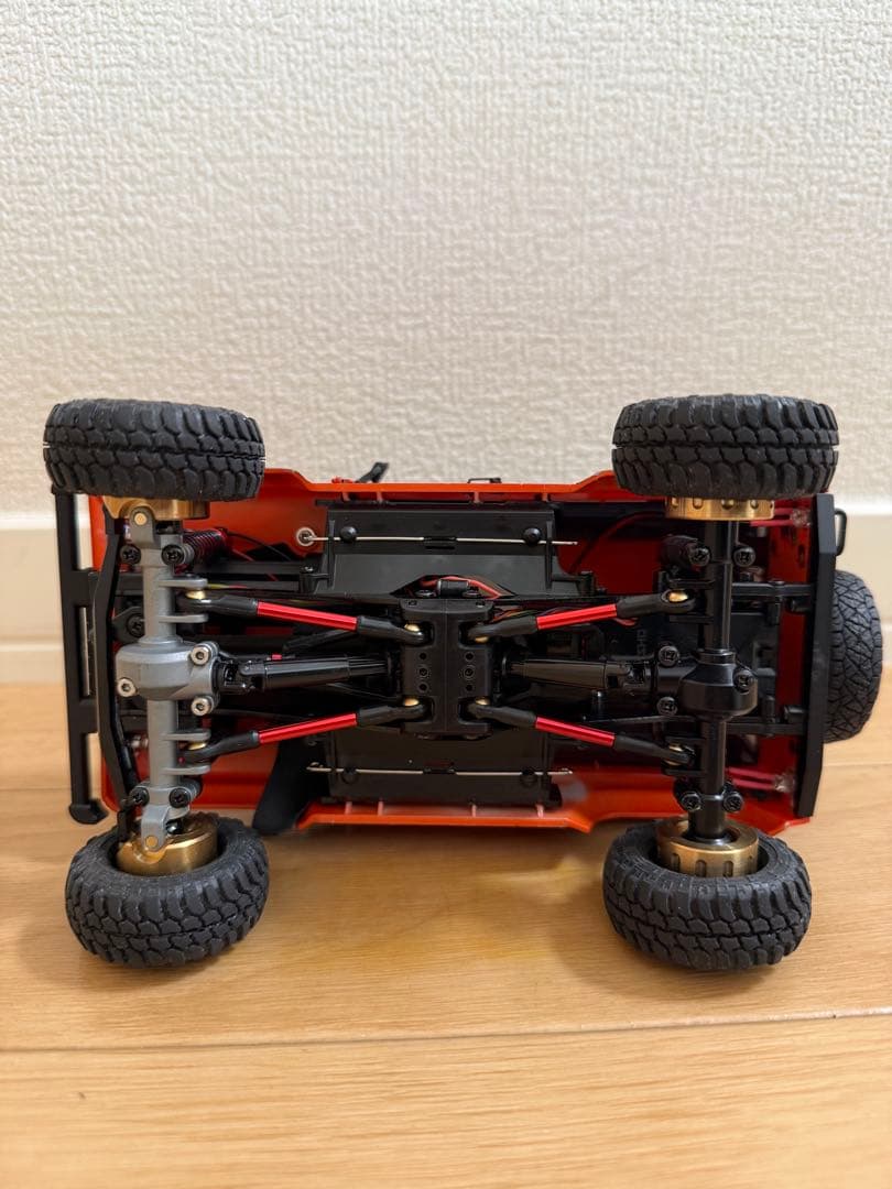 ミニッツ4×4 DEFENDER ルーフラック付き