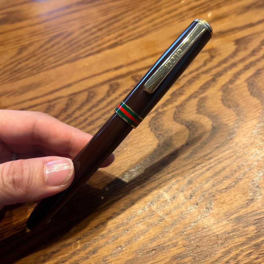 GUCCI ボールペン　万年筆　セット　グッチ　シェリーライン　k14