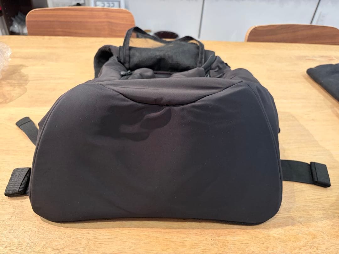 キャリーバッグ・スリング MANDARIN BROTHERS WINSTON HUG BAG