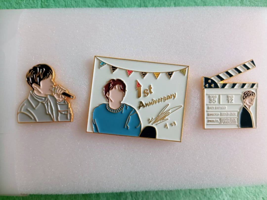 ソイングク 日本公式FC１周年記念限定 オリジナルデザイン ピンバッジ３点セット