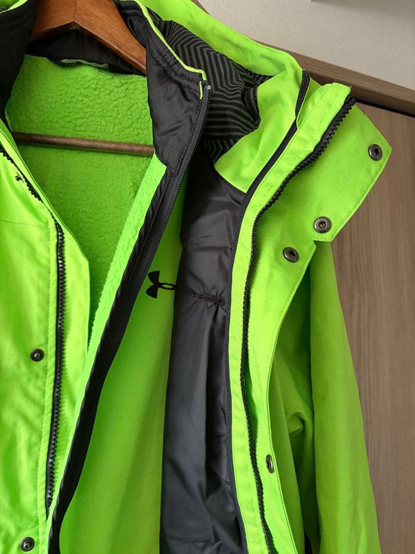 Under Armour 蛍光グリーン スキーウェアセット